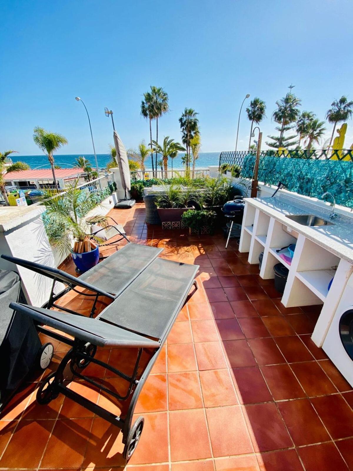 Apartamento En Primera Linea De Playa Нерха Екстер'єр фото